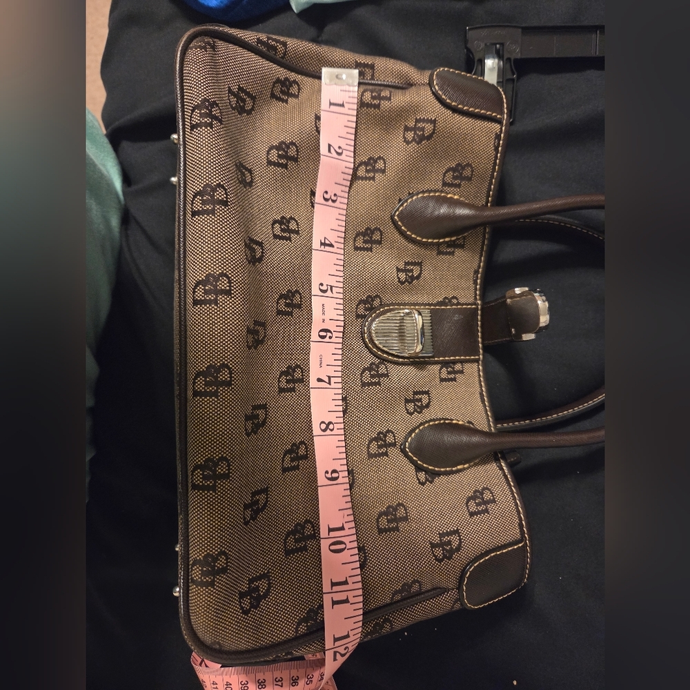 Dooney & Bourke Purse - Picture 5 of 7